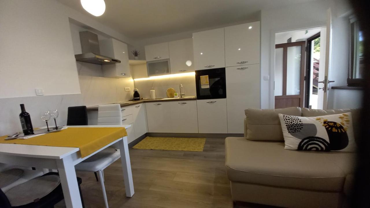 Gogo Apartment เดลนิคเซ ภายนอก รูปภาพ