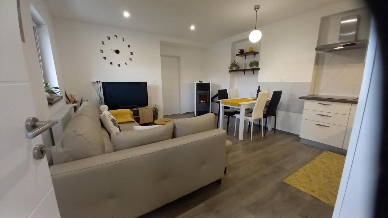 Gogo Apartment เดลนิคเซ ภายนอก รูปภาพ