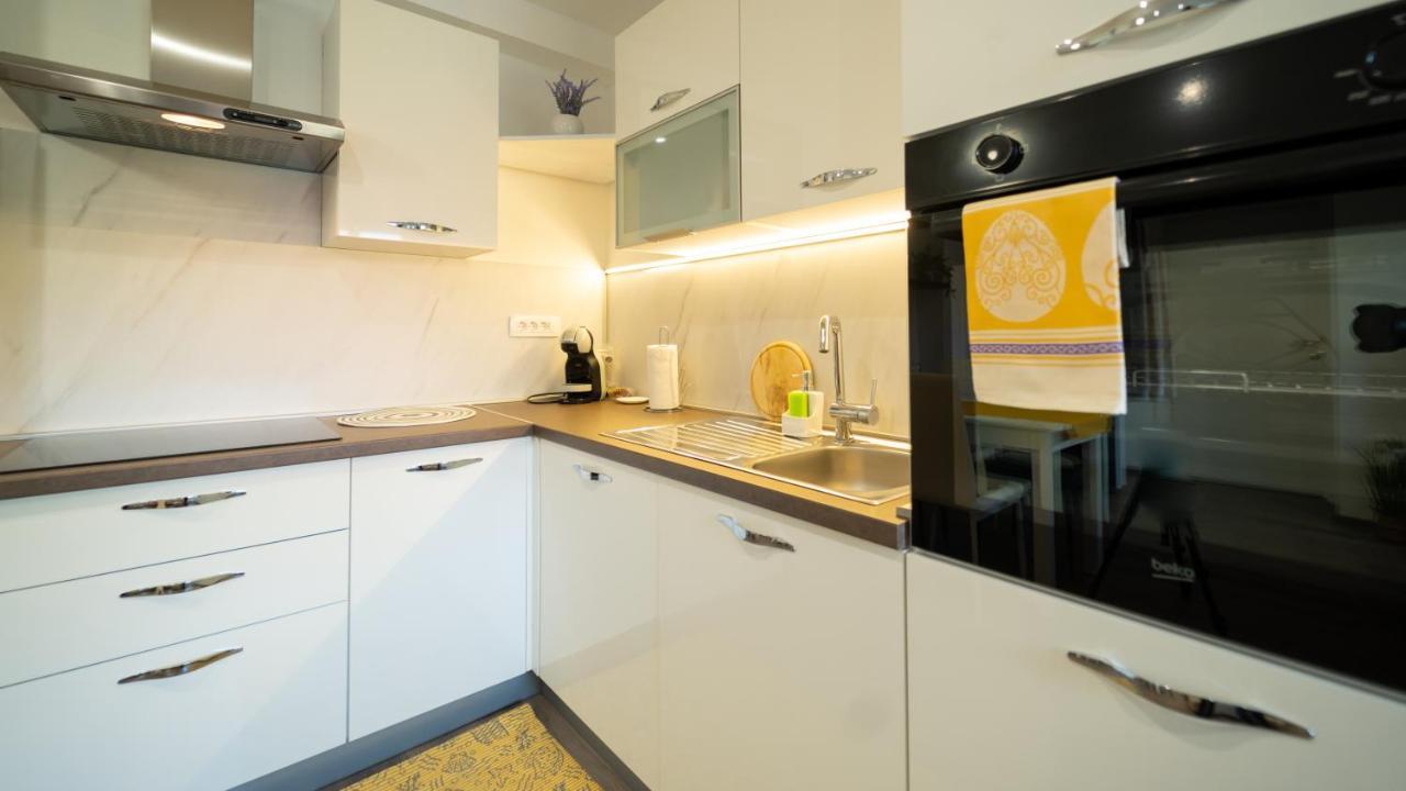 Gogo Apartment เดลนิคเซ ภายนอก รูปภาพ
