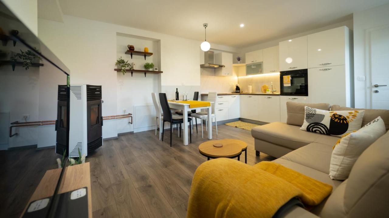 Gogo Apartment เดลนิคเซ ภายนอก รูปภาพ