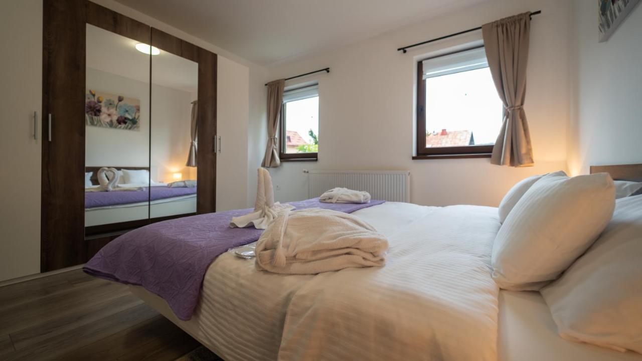 Gogo Apartment เดลนิคเซ ภายนอก รูปภาพ
