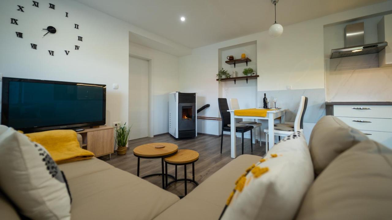 Gogo Apartment เดลนิคเซ ภายนอก รูปภาพ