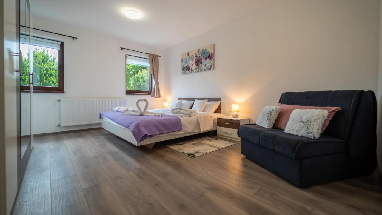 Gogo Apartment เดลนิคเซ ภายนอก รูปภาพ